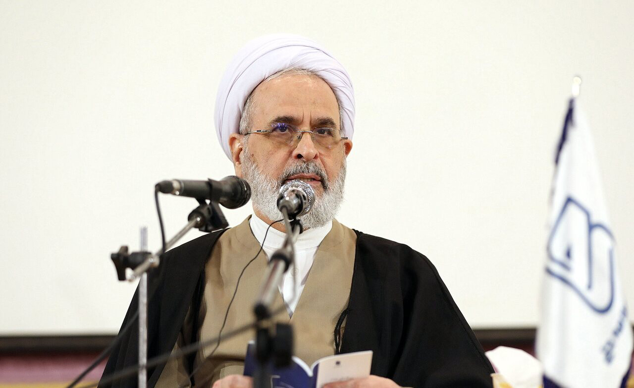 طلاب به قله نظریه‌پردازی در علوم اسلامی دست یابند