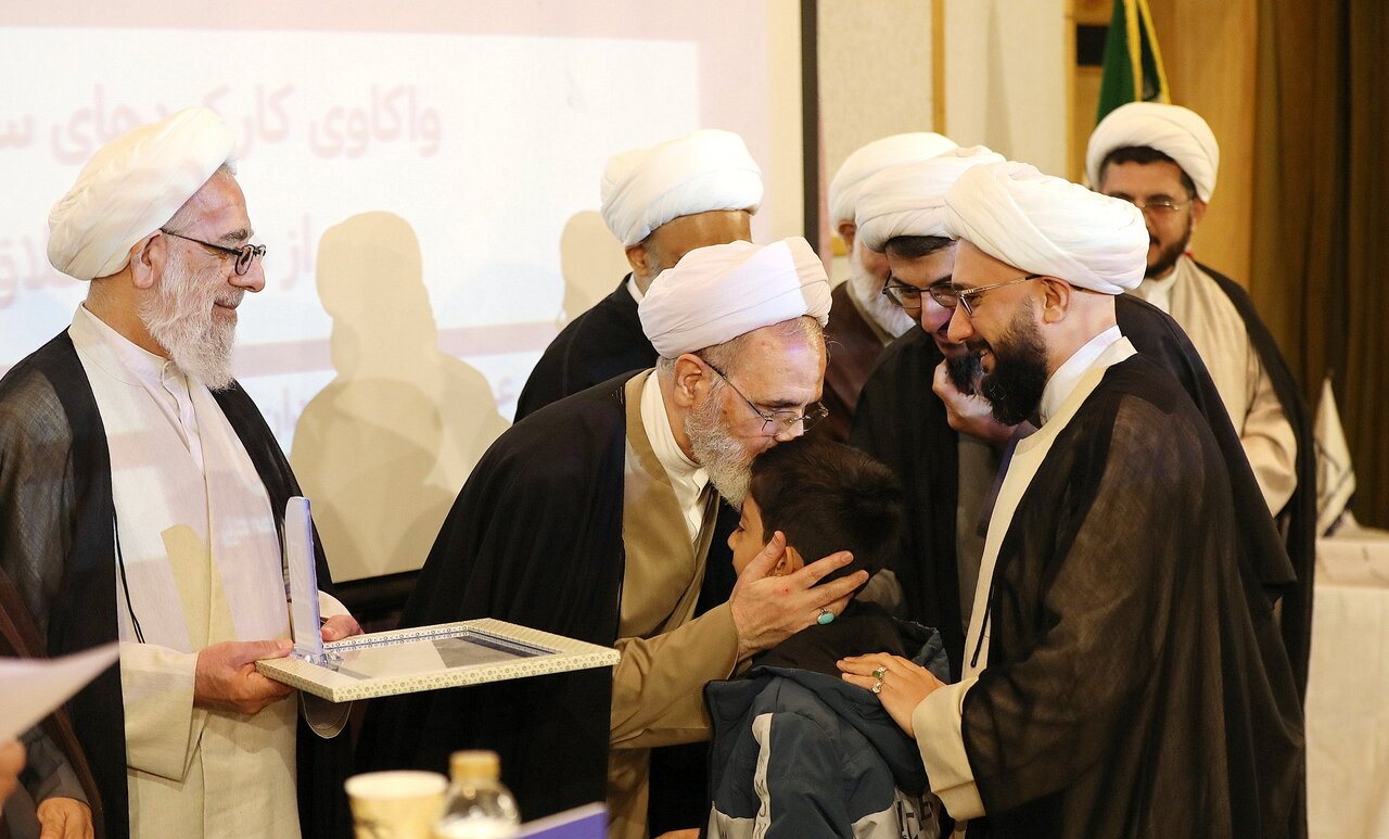 تصاویر/ اختتامیه شانزدهمین جشنواره علامه حلی